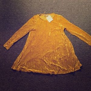 Crushed velvet swing dress